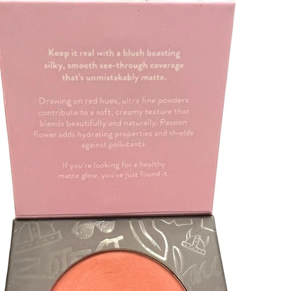 Teeez Cosmetics Suit‎ Of Armor Don't Blush Me Mauve Red Blusher NEW Beauty